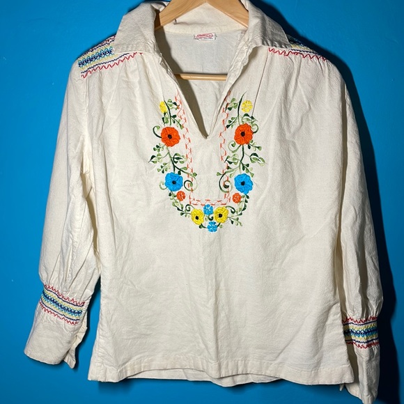 Vintage Tops - VINTAGE Gisela 1970s Mexican embroidered blouse medium Boho